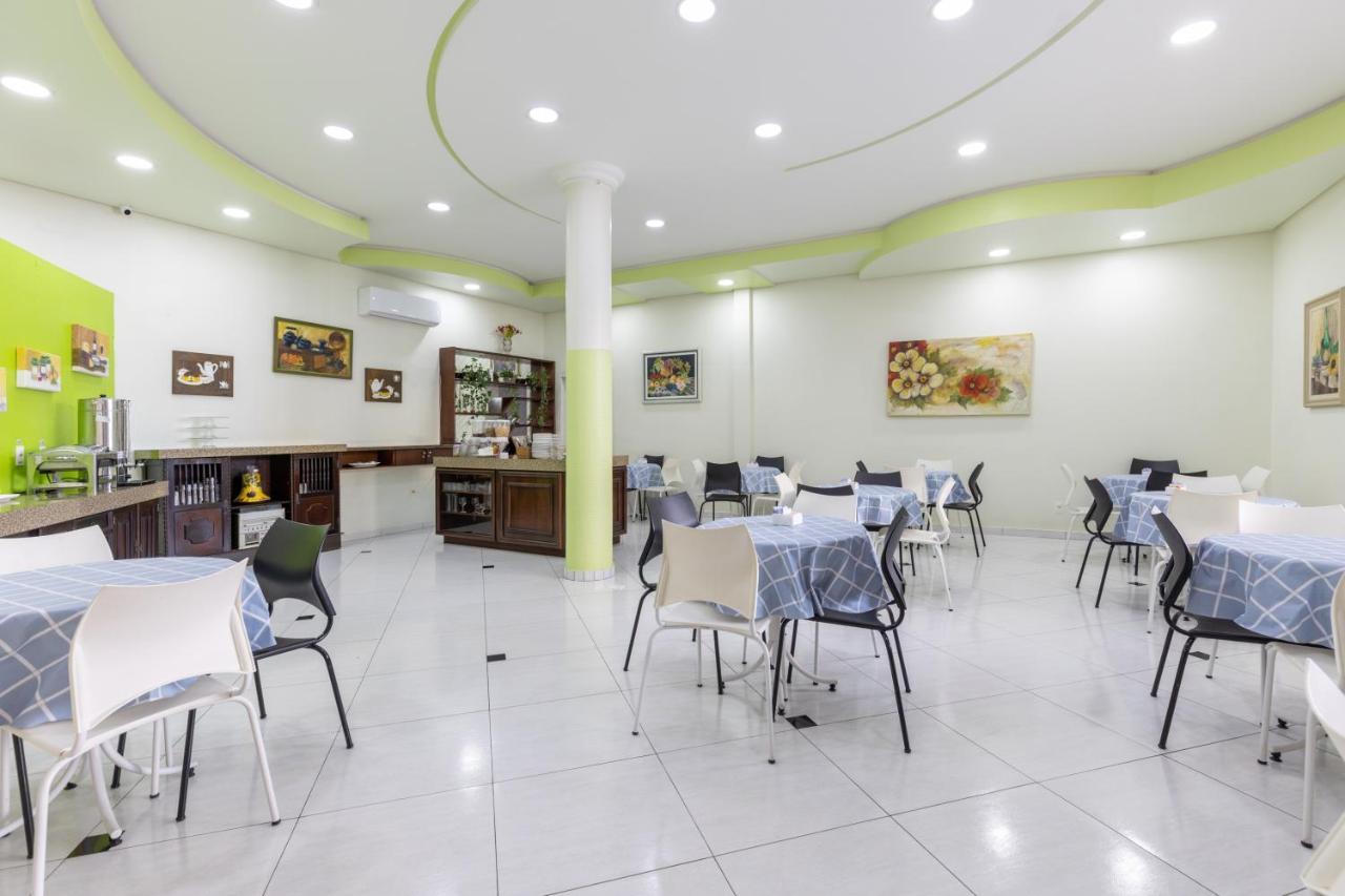 Hotel Lisbor ฟรานซิสโกเบลเตรา ภายนอก รูปภาพ